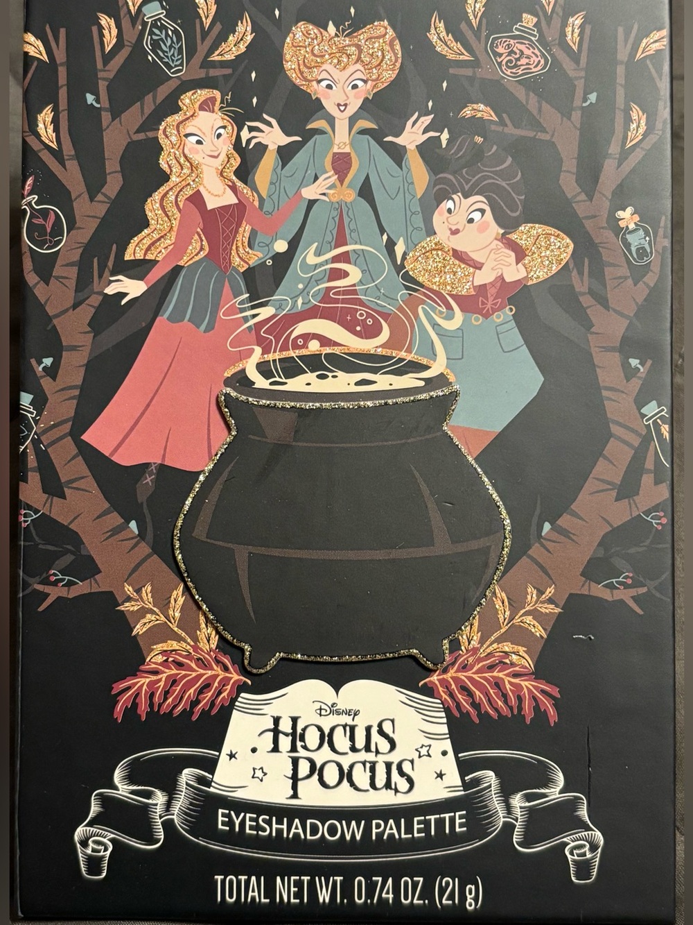 NWT•Disney Hocus Pocus 12 color Eyeshadow Palette